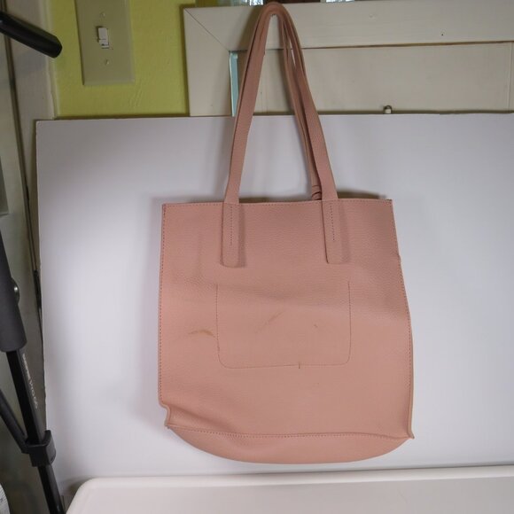 Blush Pink Faux Leather Tote w magnetic closure - Picture 3 of 11
